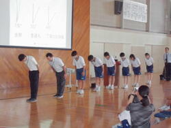 浜松市立天竜中学校でマナー講座を行いました
